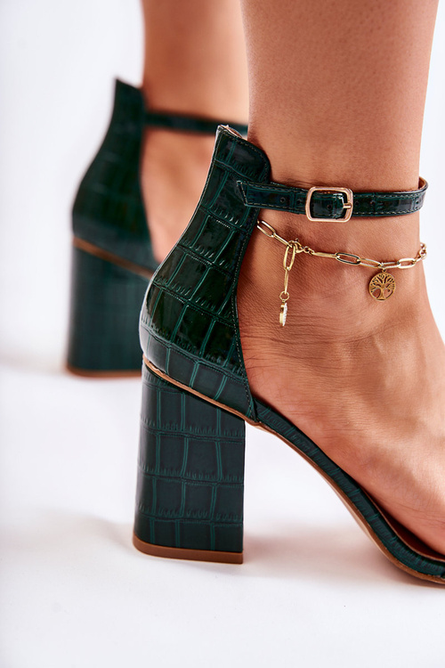 Жіночі шкіряні босоніжки зі зміїним візерунком зелені Sollana