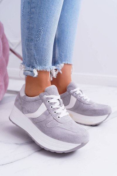 Спортивне жіноче сіре взуття SportFreak