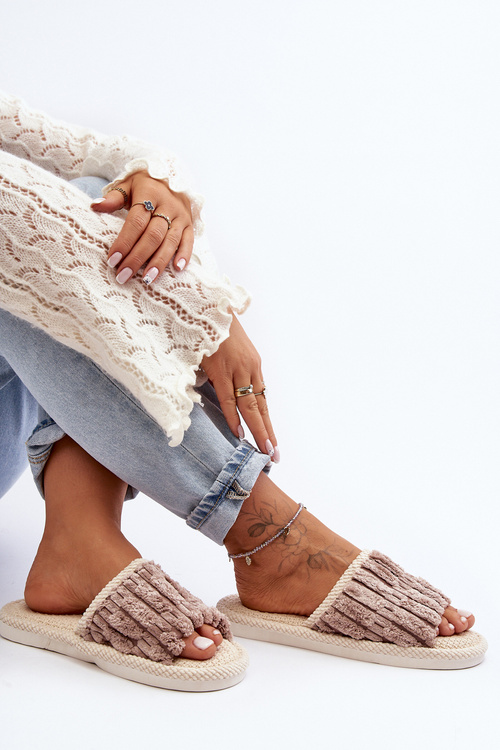 Жіночі класичні тапочки коричневі Rirovi