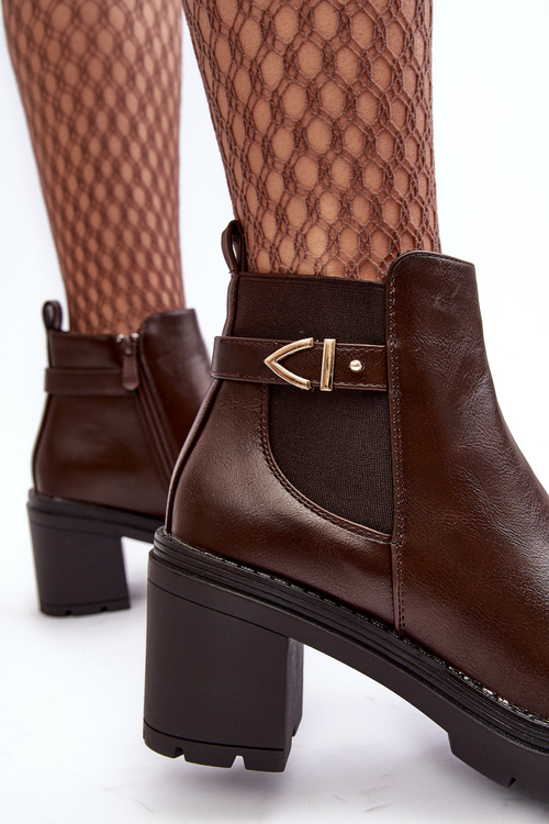 Шкіряні жіночі чоботи на масивному каблуці коричневого кольору Belinda