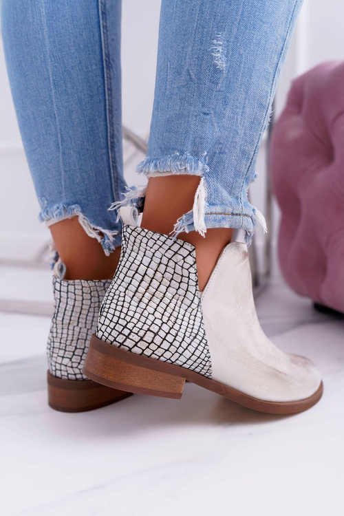 Жіночі весняні шкіряні чоботи на плоскій підошві. Потерте золоте безумство