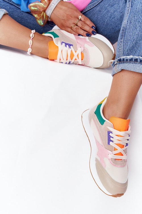 Жіноче спортивне взуття Кросівки Бежеві після робочого дня