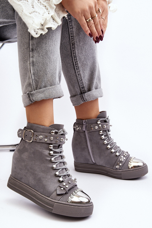 Жіночі утеплені чоботи на танкетці з реактивними замшами, чорні Lu Boo