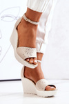 Жіночі босоніжки на танкетці Laura Messi 2389 Beige