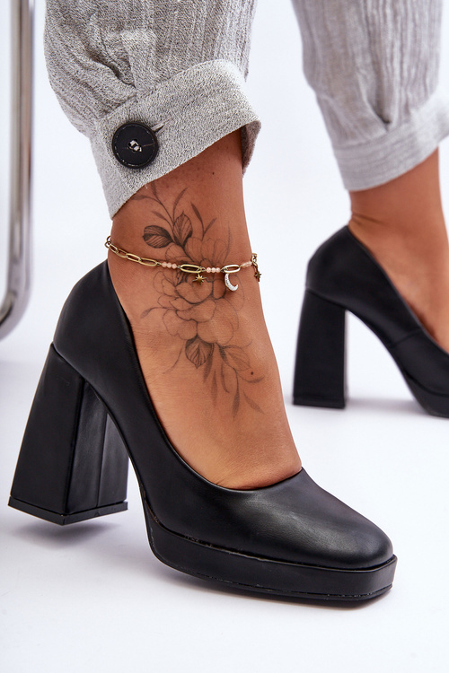 Шкіряні човники на масивному каблуці Black Rosalia