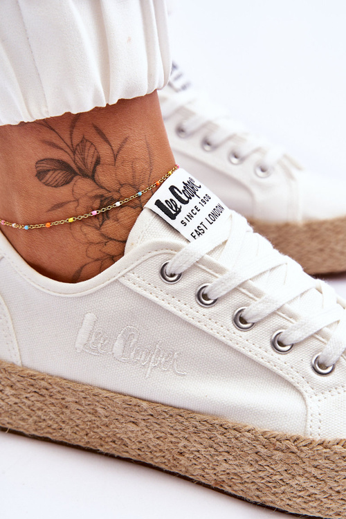 Модні плетені кросівки Lee Cooper LCW-23-31-1796L білі