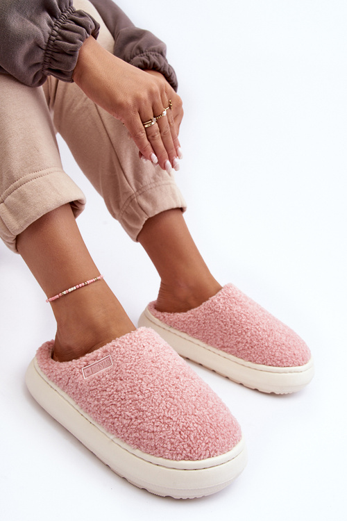 Тапочки з пухнастою підкладкою на товстій підошві Рожева велика зірка MM274131