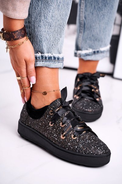 Жіночі кросівки Elegant Leather Laura Messi Black 2045