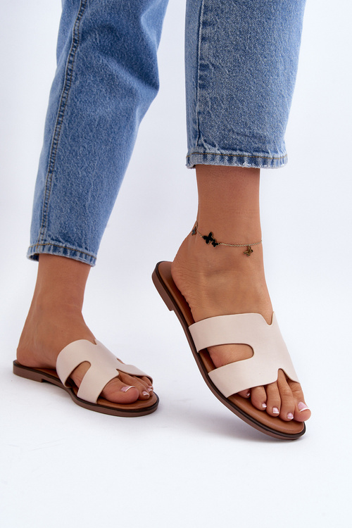 Жіночі бежеві тапочки з вирізом Lumossa