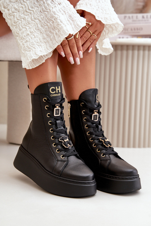 Жіночі шкіряні ботильйони робітники зі шпильками чорні CheBello 4294