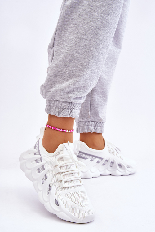 Жіночі модні кросівки білі Daxo