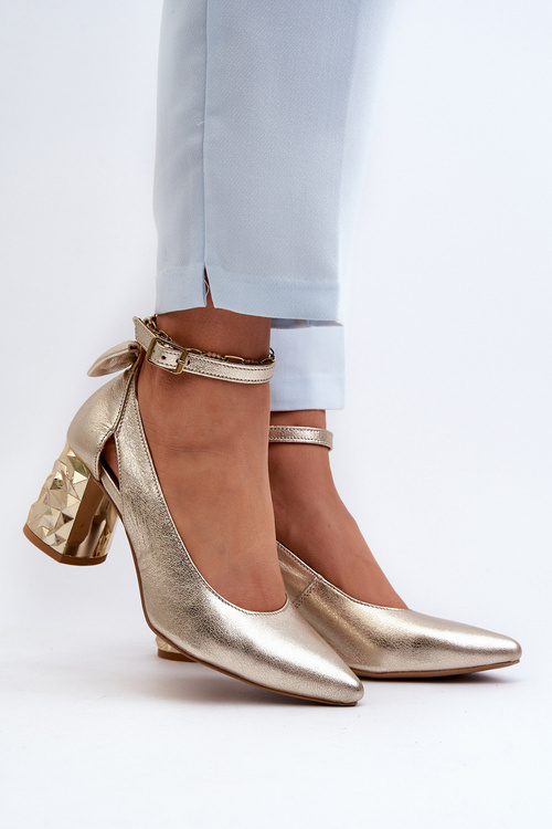 Шкіряні туфлі з бантом Maciejka 05059-25 золото