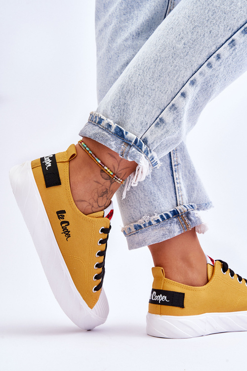Жіночі кросівки Lee Cooper LCW-23-44-1649L жовті