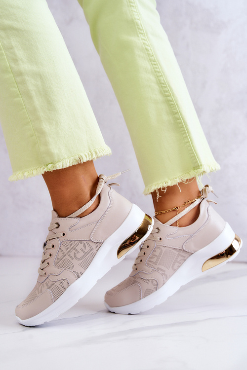 Шкіряні жіночі кросівки на танкетці бежеві Phiness