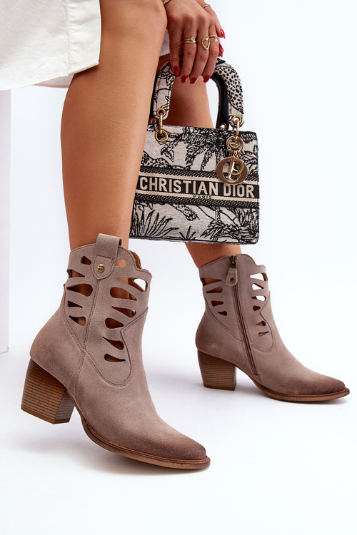 Чоботи шкіряні з вирізами Maciejka 06412-04 Бежеві