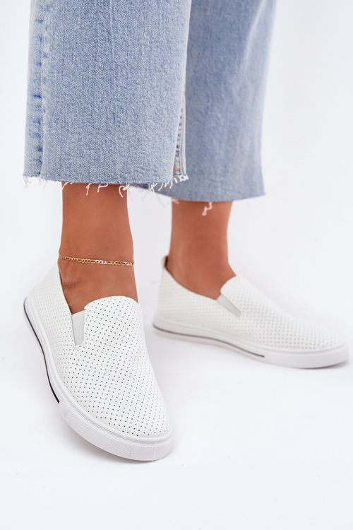 Жіночі Кросівки З Еко Шкіри З Написом Білі Zalinne