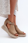 Жіночі босоніжки на платформі та танкетці з бежевої екошкіри Hloeli