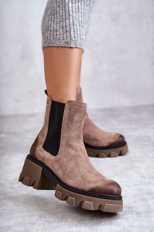 Жіночі замшеві чоботи на платформі бежеві Hilde