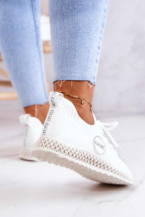 Жіноче спортивне взуття GOE JJ2N4151 Білий