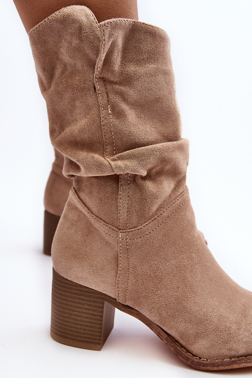 Жіночі утеплені чоботи з рюшами на шпильці бежеві Shavy