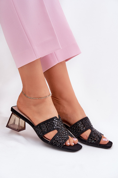 Жіночі сандалі на підборах Vinceza 62230 чорні