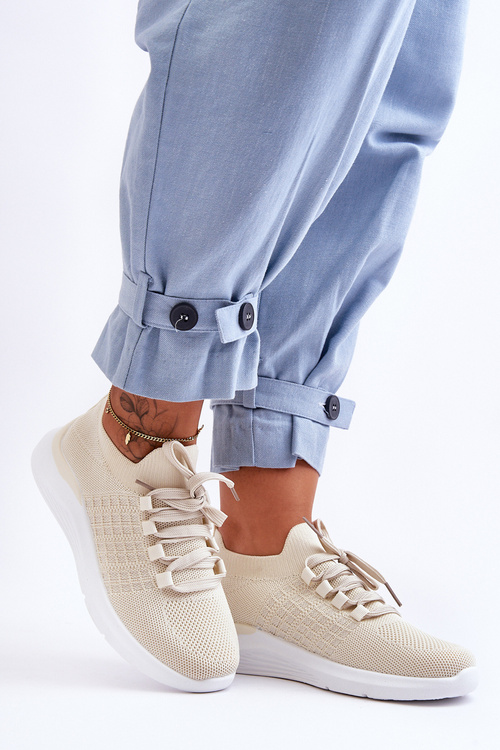 Жіноче класичне спортивне взуття світло-бежевий Nikilla