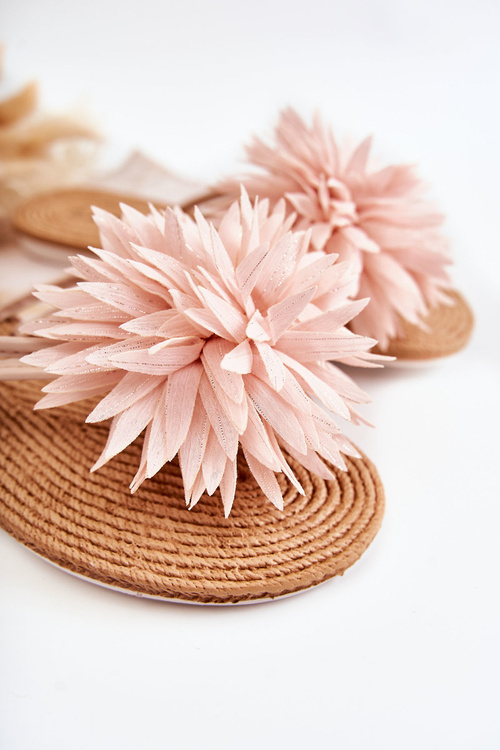 Жіночі шльопанці з тканинним орнаментом світло-рожеві Eviana