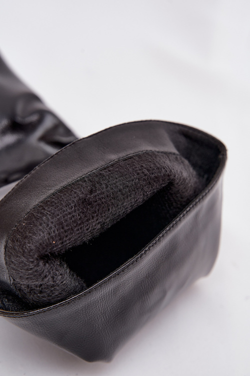 Лаковані жіночі чоботи на низькому каблуці чорні Mireva