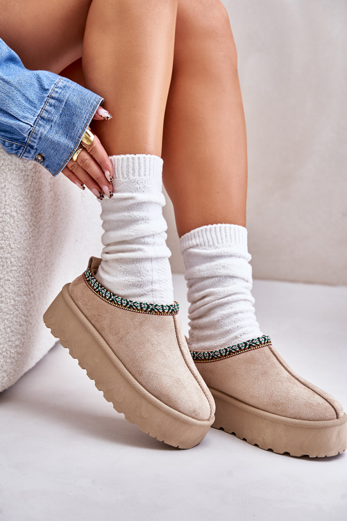 Жіночі тапочки на платформі з вишивкою бежеві Neroma