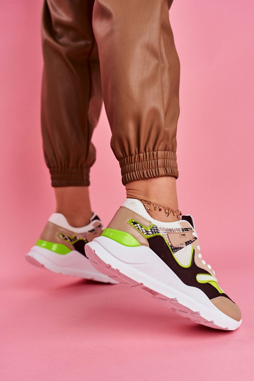 Жіноче спортивне взуття Кросівки White Freak