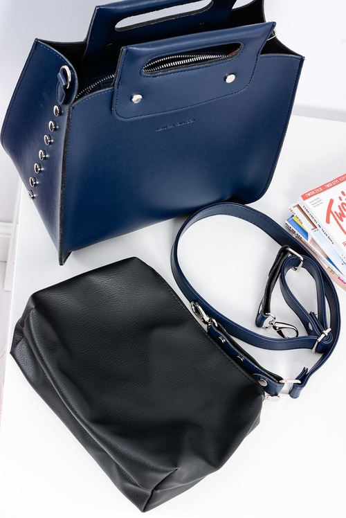 Велика жіноча темно-синя сумочка на заклепках