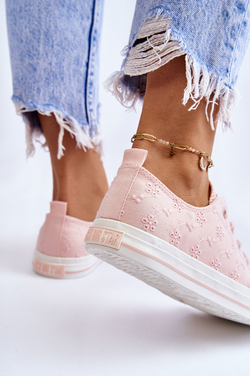 Жіночі кросівки з вишивкою Big Star LL274224 Рожеві