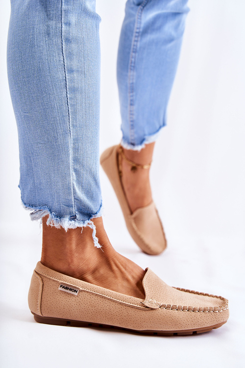 Жіночі замшеві лофери бежеві Millare