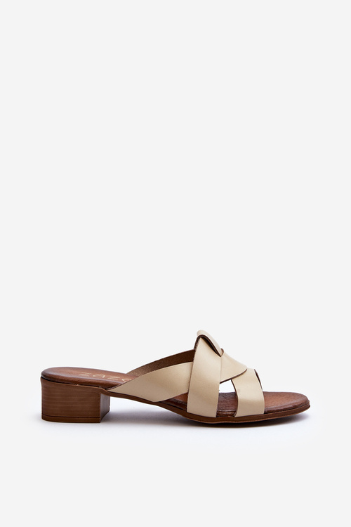 Бежеві шкіряні жіночі босоніжки на низьких підборах Zazoo 40236