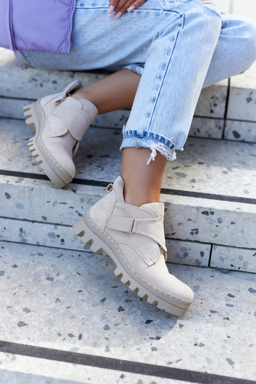 Замшеві чоботи на блискавці світло-бежевого кольору Remgate