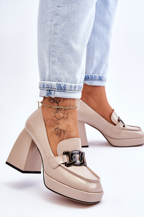 Шкіряні човники на масивних підборах бежеві Maximo