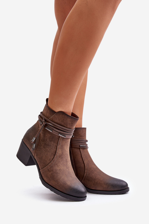 Жіночі чоботи на підборах теплі на підкладці коричневі лобіни