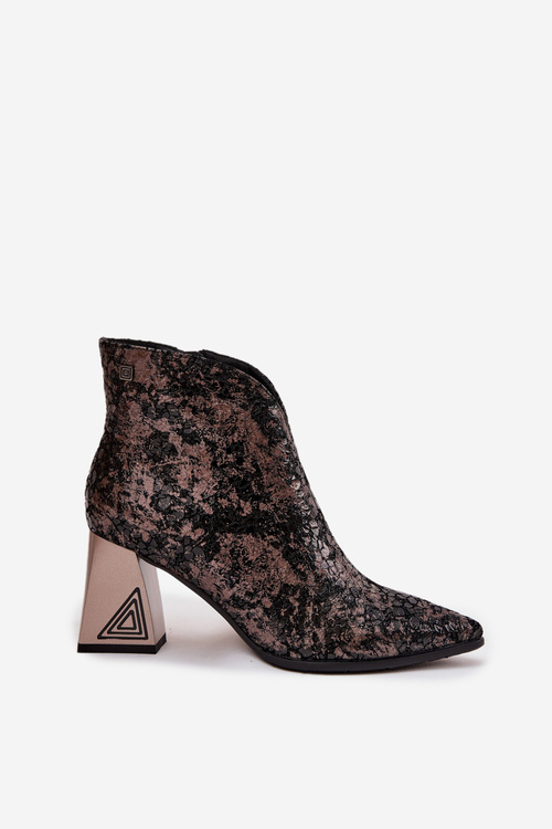 Шкіряні жіночі чоботи на підборах D&A CR52-679 Чорні