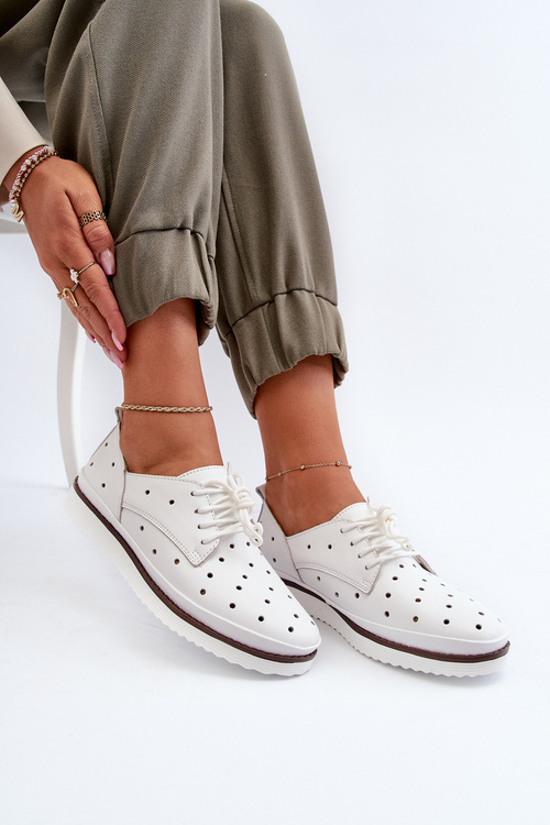 Білі жіночі шкіряні туфлі S.Barski LR182