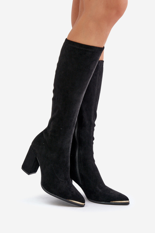 Еко-замшеві чоботи з чорним батирам на підборах