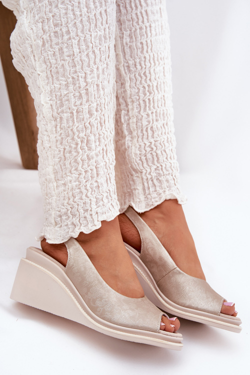 Жіночі шкіряні сандалі на платформі S.Barski LR51-539 золоті