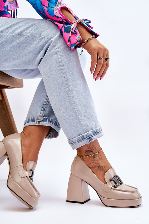 Шкіряні човники на масивних підборах бежеві Maximo