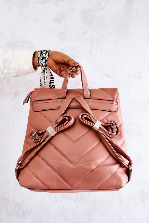 Великий стьобаний шкіряний рюкзак Gwendie рожевого кольору