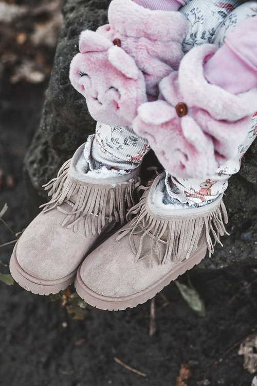 Дитячі снігові чоботи на флісовій підкладці з декоративною бахромою, бежевий Nimia'