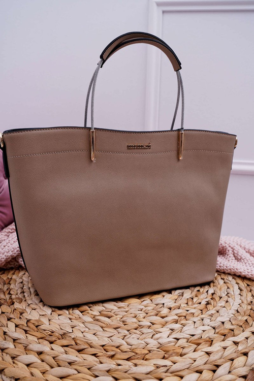 Жіноча сумочка Classic Monnari Beige BAGA730-015