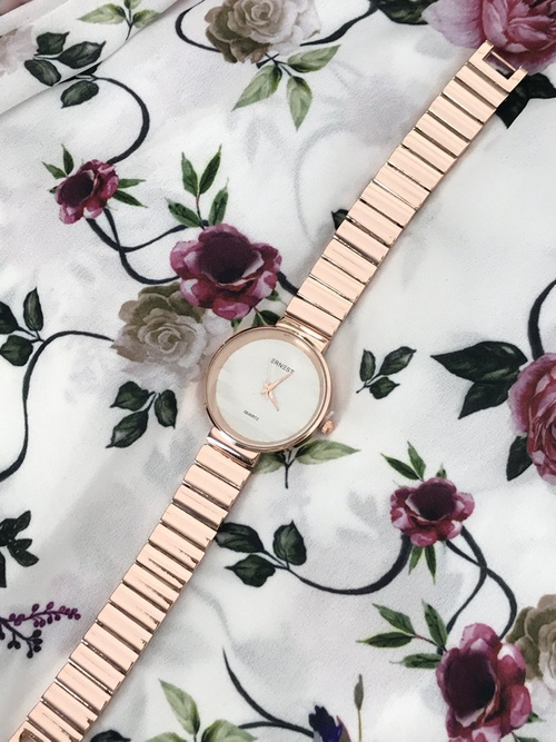 Жіночий годинник Ernest Claudie Pink Gold White Dial