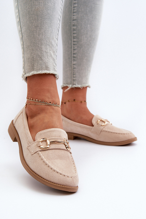 Жіночі лофери на плоскій підошві з прикрасами бежевий авіол