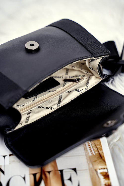 Жіноча сумочка Monnari Black Kidney Sachet BAG0450-020
