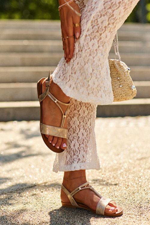 Жіночі сандалі на плоскій підошві з ремінцями S.Barski KV27-010 золото