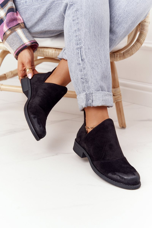 Чоботи жіночі з вирізами Хілларі чорного кольору